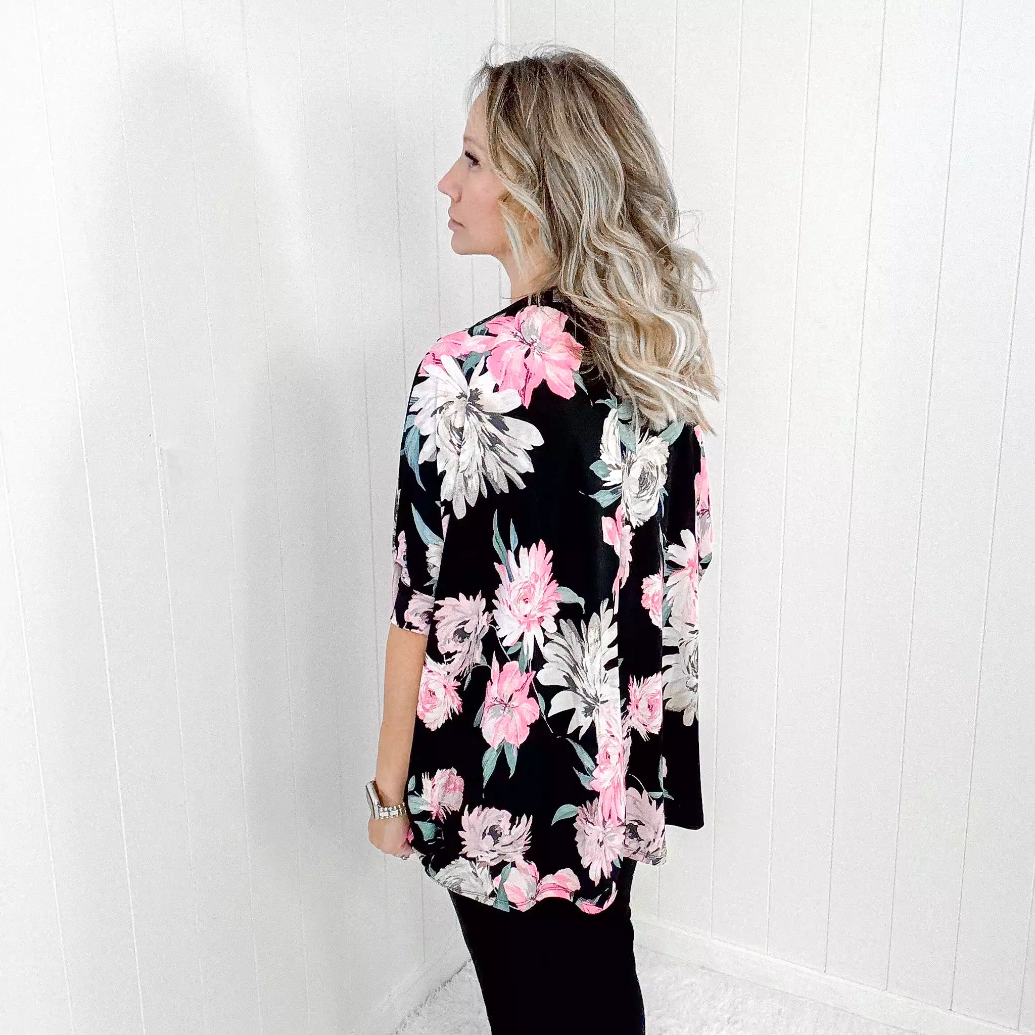 Dear Scarlett Essential Blouse in Black Floral