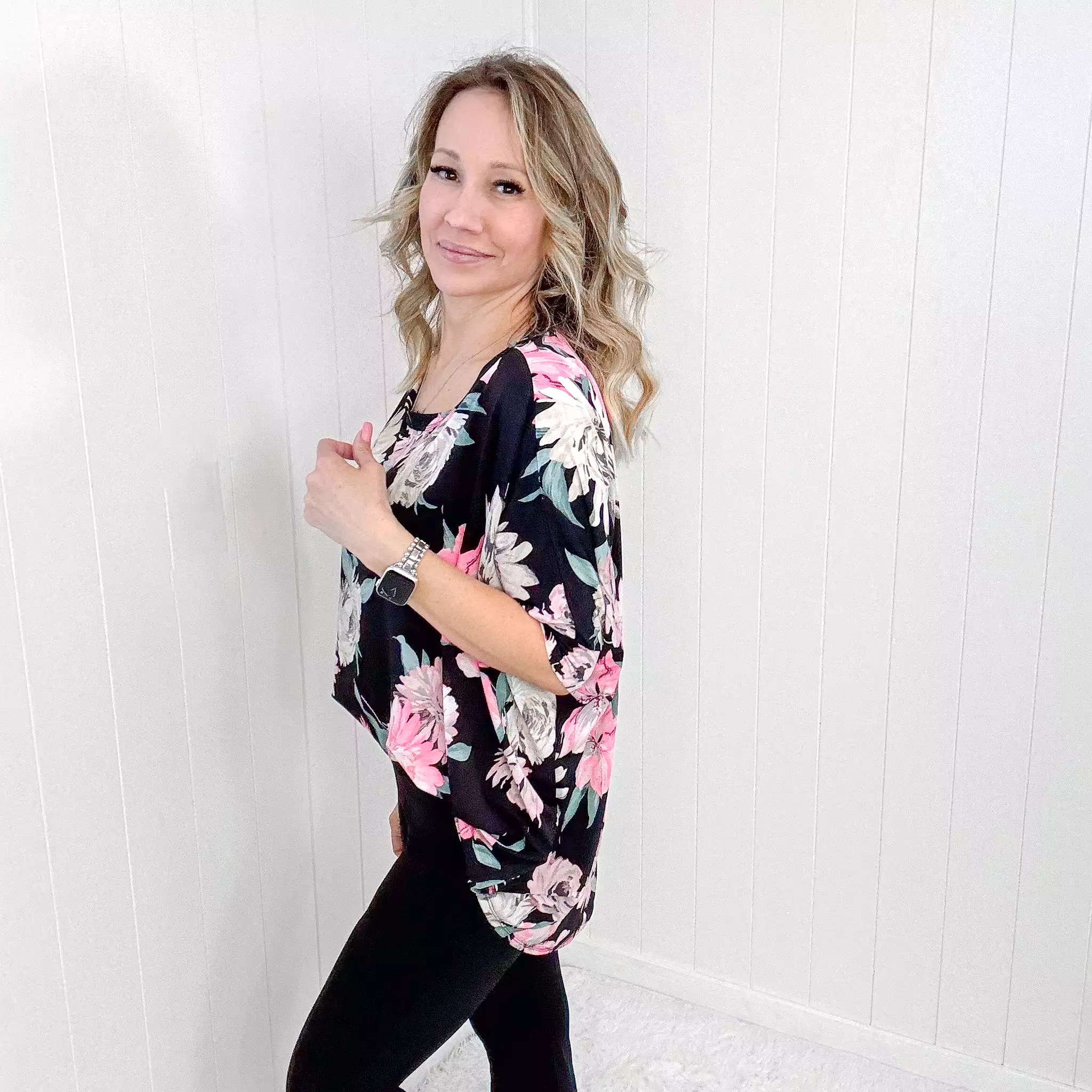 Dear Scarlett Essential Blouse in Black Floral