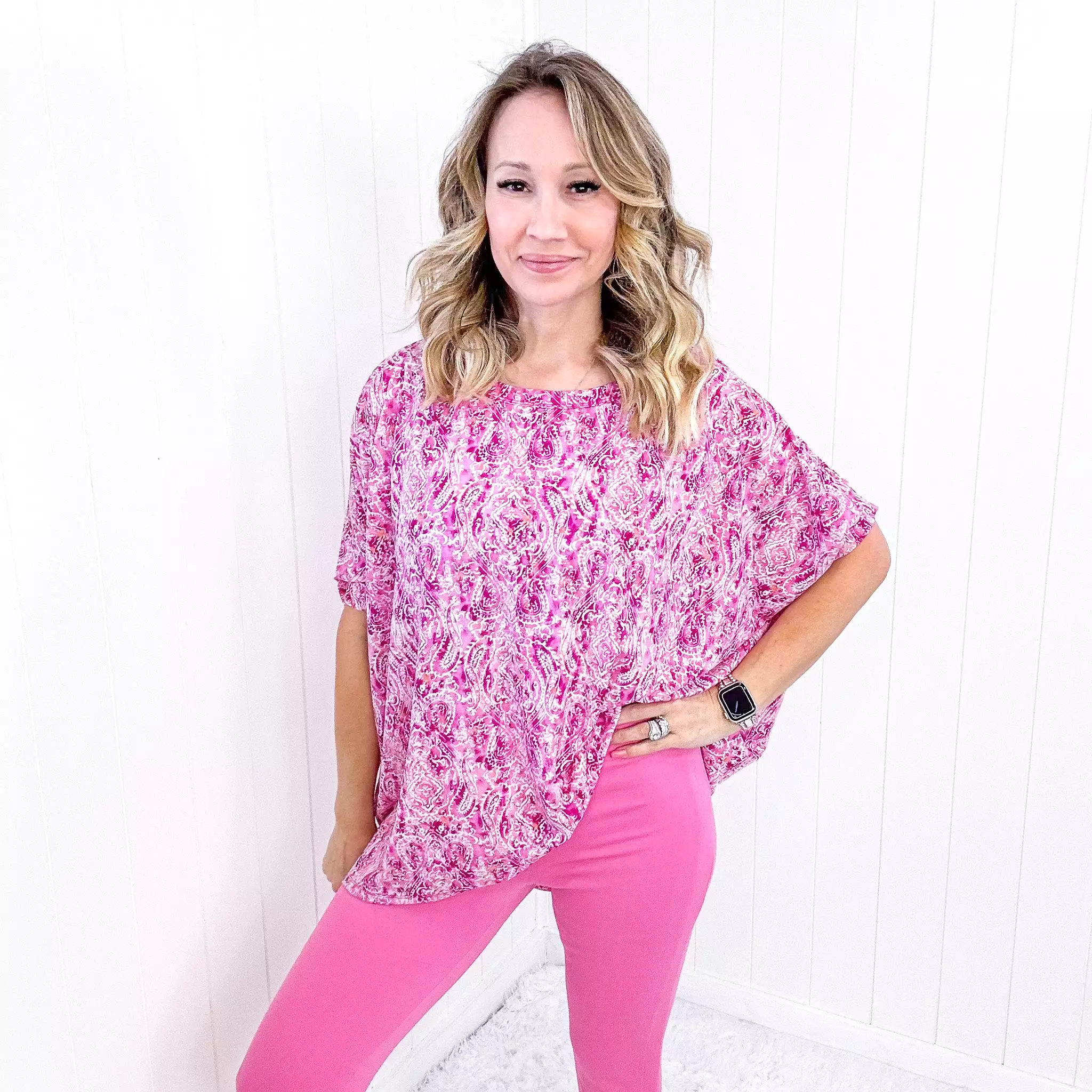 Dear Scarlett Essential Blouse in Fuchsia and White Paisley