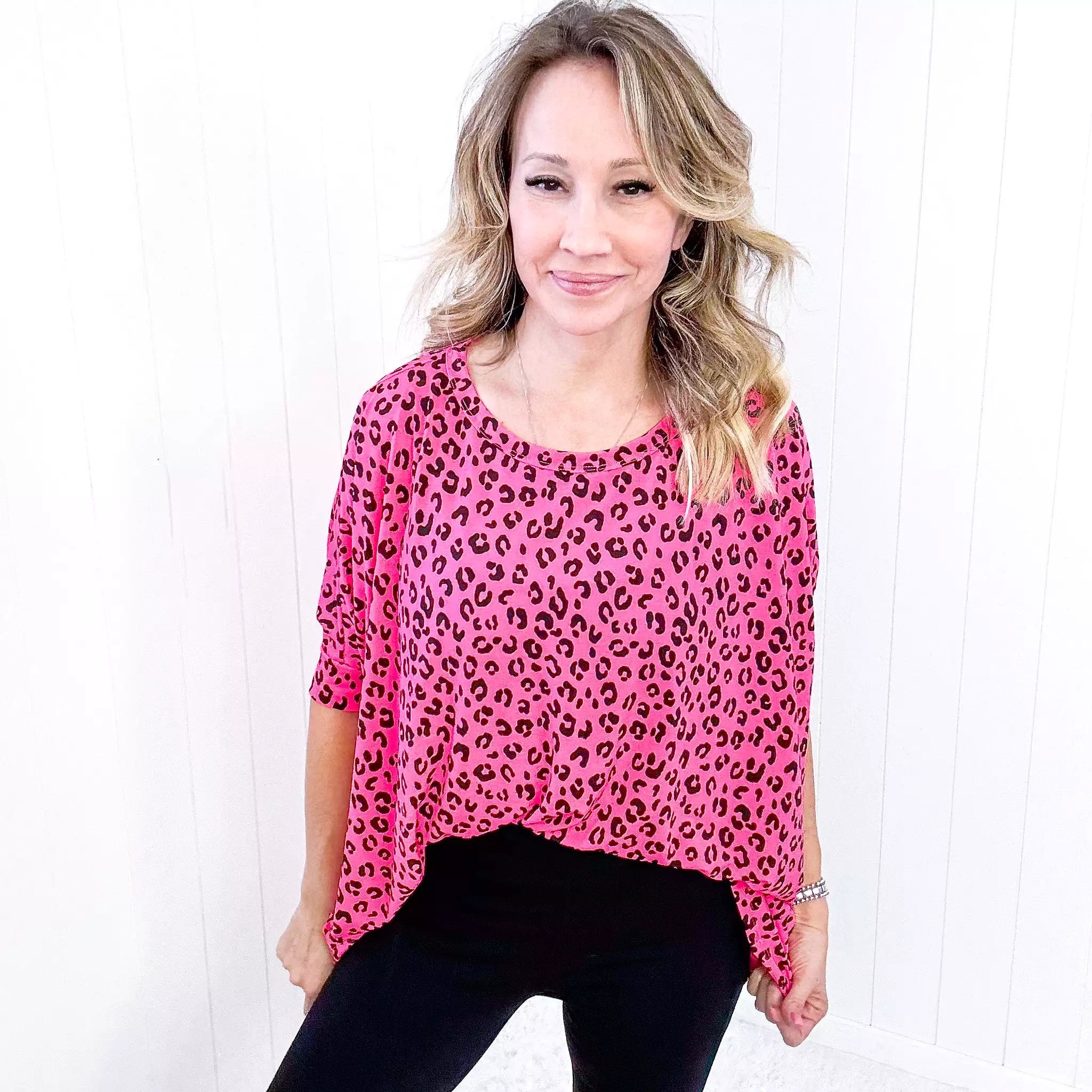 Dear Scarlett Essential Blouse in Hot Pink Leopard