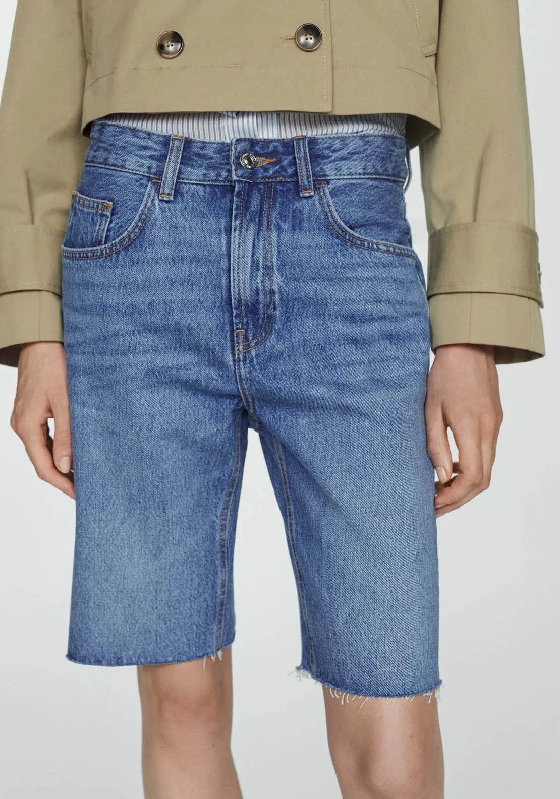 Denim bermuda shorts with frayed hem