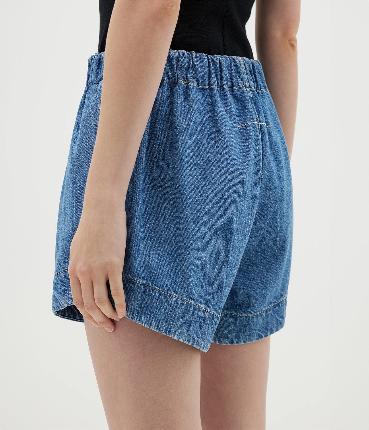 DENIM PULL ON MINI SHORT- LIGHT BLUE