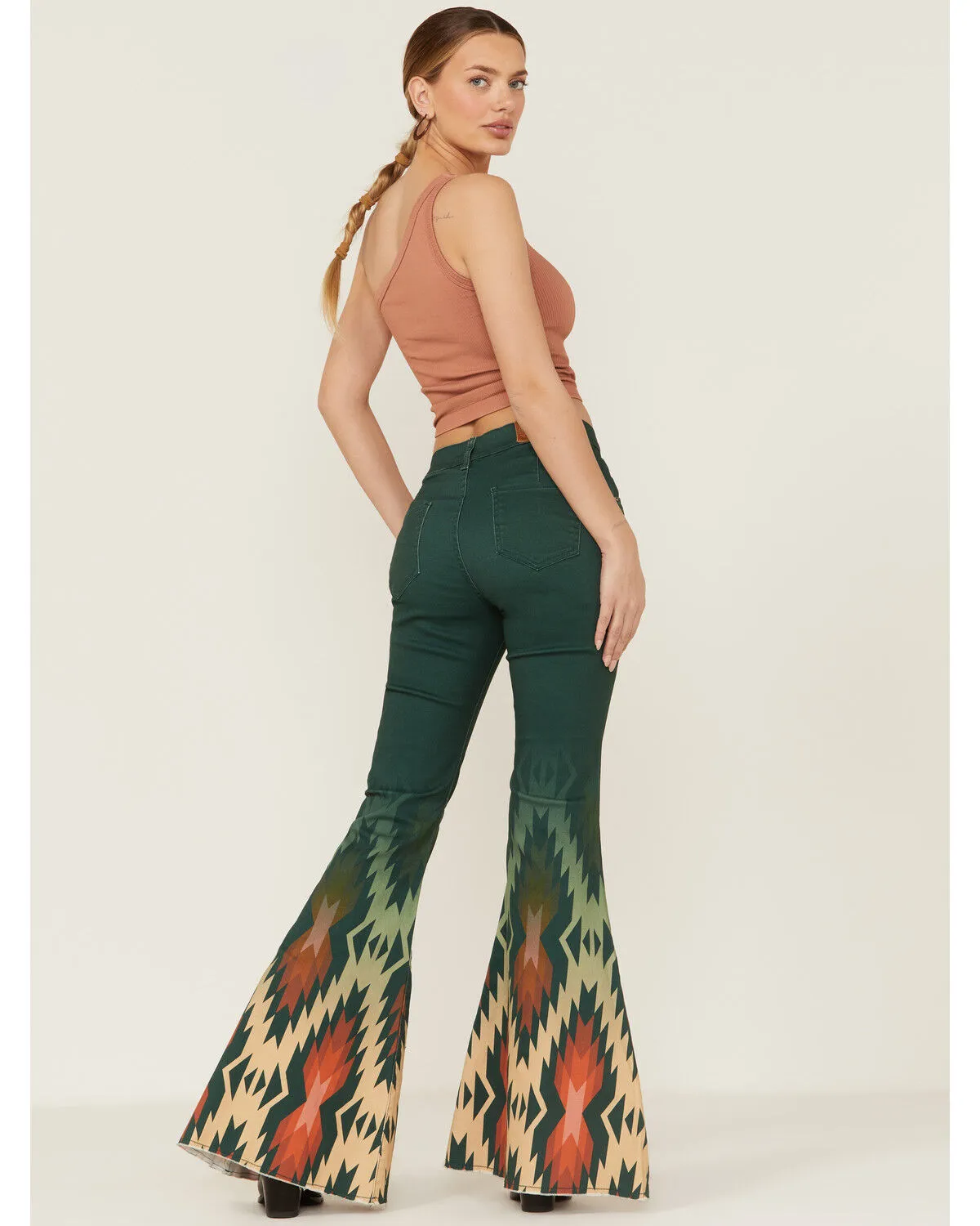 Product Name:  Ranch Dress'n Women's Wren Southwestern Border Flare Jeans